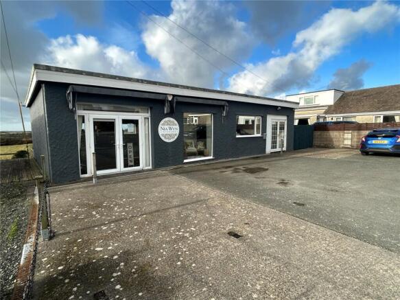 Studio, in Bethel, £250,000
