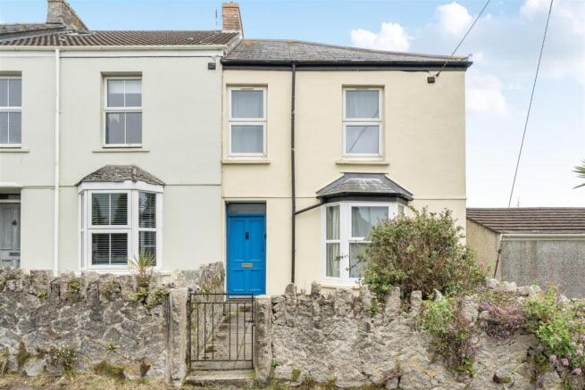 2 bed property, in Penmere Hill, £345,000