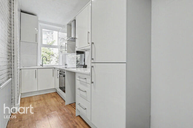 1 bed property, in Broadgate Lane, £180,000