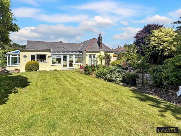 3 bed property, in Kit Lane, £500,000