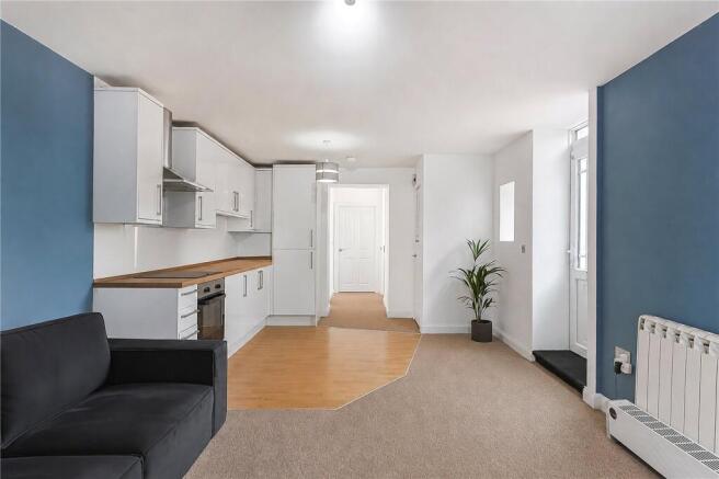 1 bed property, in Darracott Road, £130,000