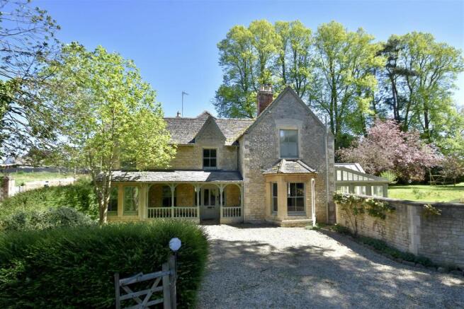 5 bed property, in Station Road, £1,500,000