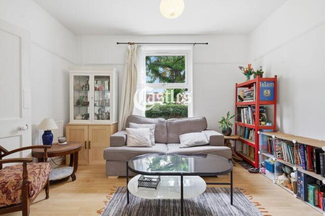 2 bed property, in Waltheof Gardens, £450,000