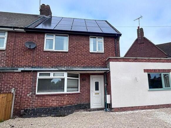 5 bed property, in Prince Charles Road, £200,000