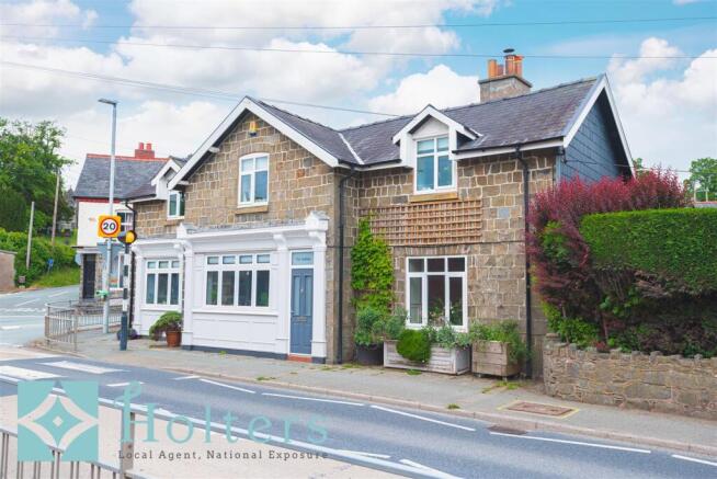 4 bed property, in The Gables, £375,000