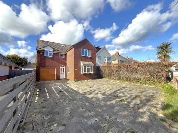 6 bed property, in Preston Road, £550,000