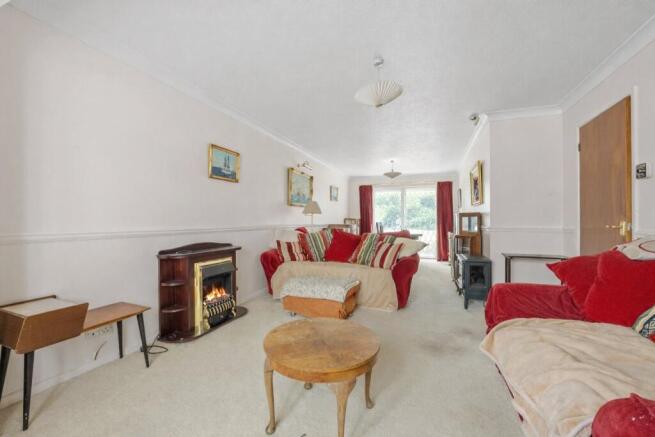 3 bed property, in Weymouth, £349,000