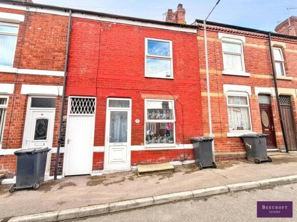 2 bed property, in Frederick Street, £75,000