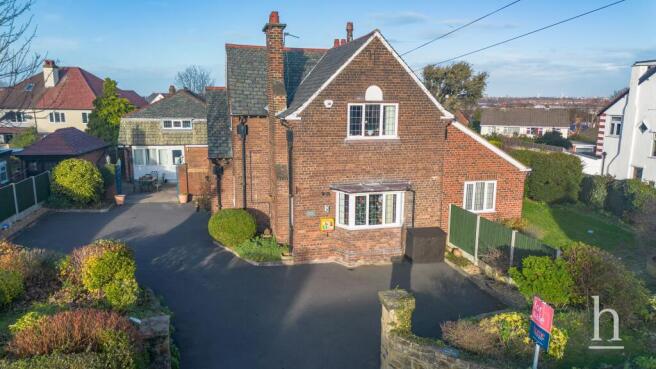 8 bed property, in Ashburton Road, £600,000