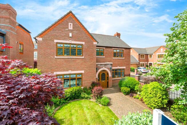 4 bed property, in Bowes Park, £825,000