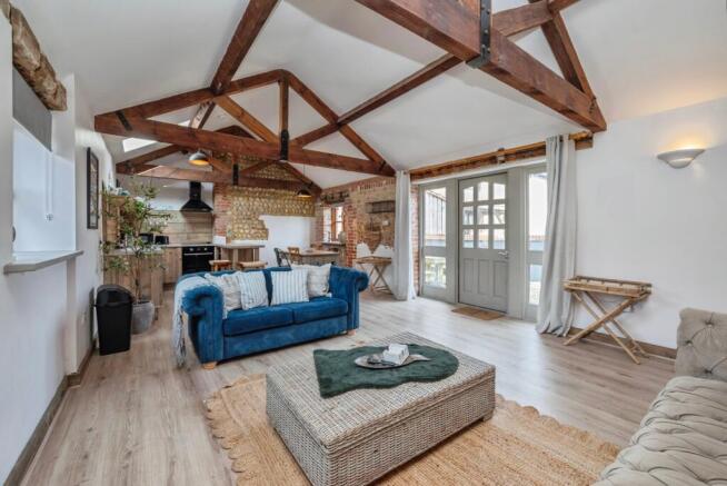 2 bed property, in Cromer Road, £300,000