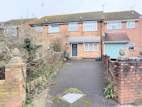 3 bed property, in Lewins Farm Court, £410,000