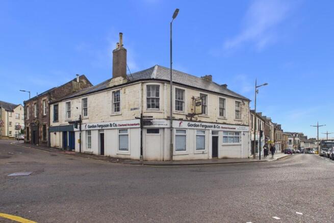 2 bed property, in South Vennel, £80,000