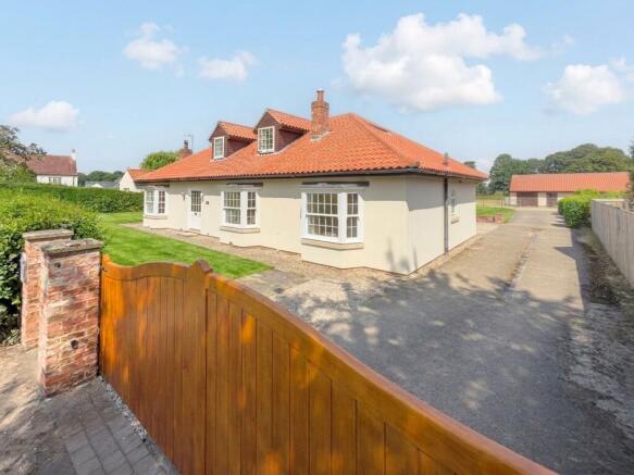 4 bed property, in Myton On Swale, £1,250,000