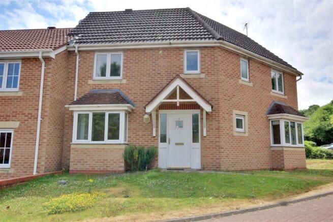 4 bed property, in Watson Drive, £310,000