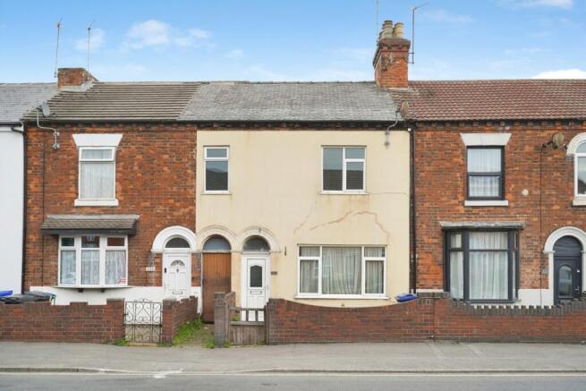 3 bed property, in Horninglow Road, £142,000