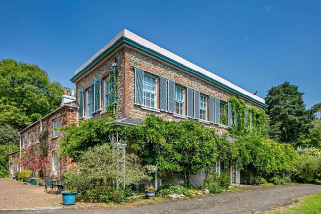 15 bed property, in Mamhead, £2,950,000