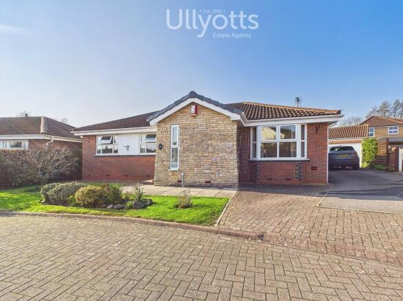 3 bed property, in Whitelands, £285,000