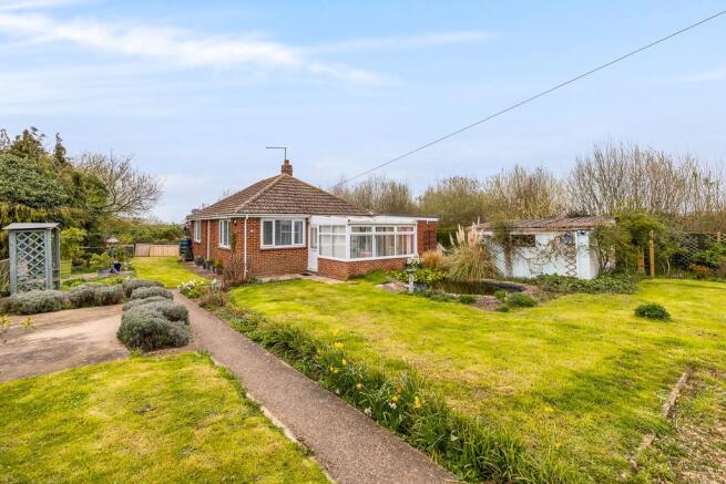 3 bed property, in Stockhouse Lane, £240,000
