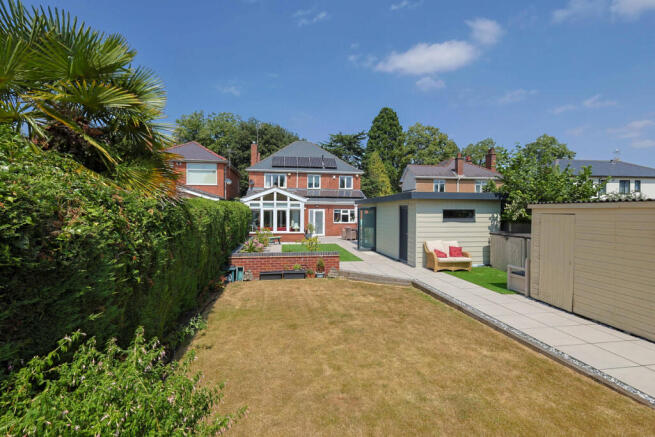 4 bed property, in Stourport-on-severn DY13, £630,000