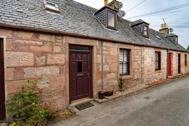 3 bed property, in King Street, £120,000