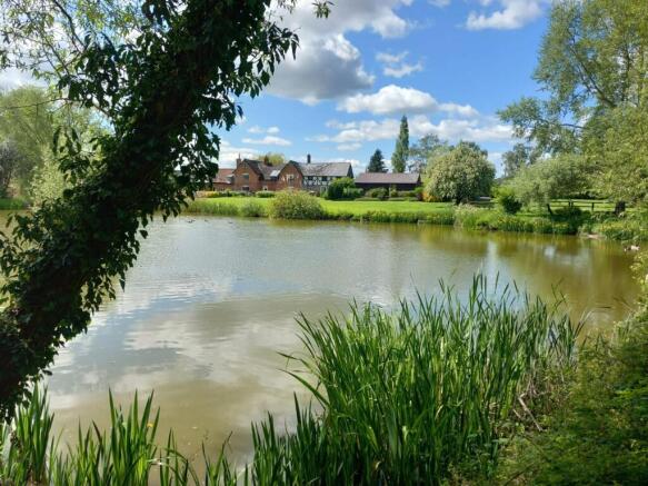 8 bed property, in Hereford, £1,150,000
