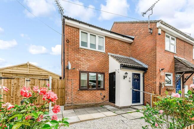 1 bed property, in Cunningham Rise, £230,000
