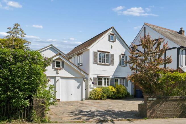 4 bed property, in Marlow Road, £1,150,000