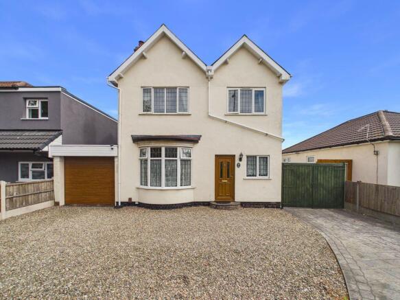 4 bed property, in Birches Barn Road, £350,000