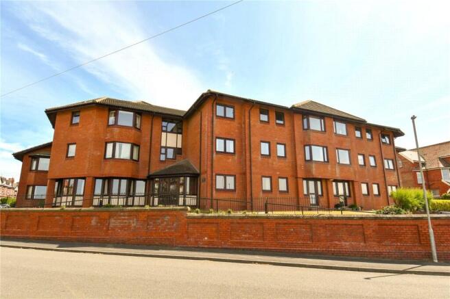 1 bed property, in Alderley Road, £110,000