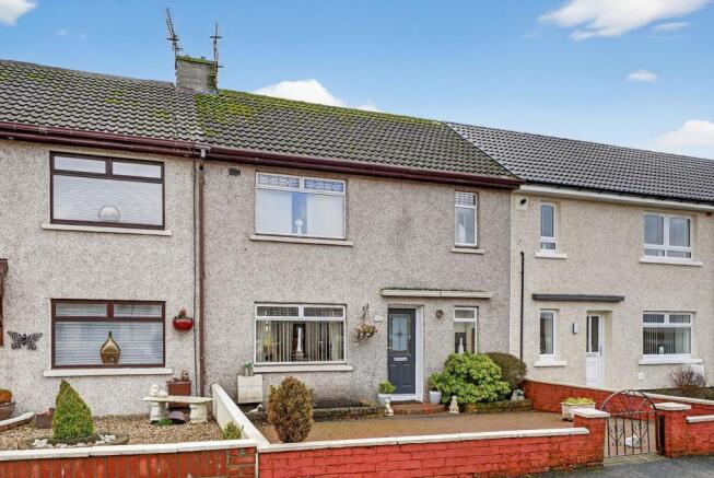 2 bed property, in 58 Ashmark Avenue, £60,000