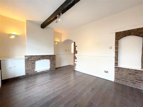 2 bed property, in Wigan Road, £155,000
