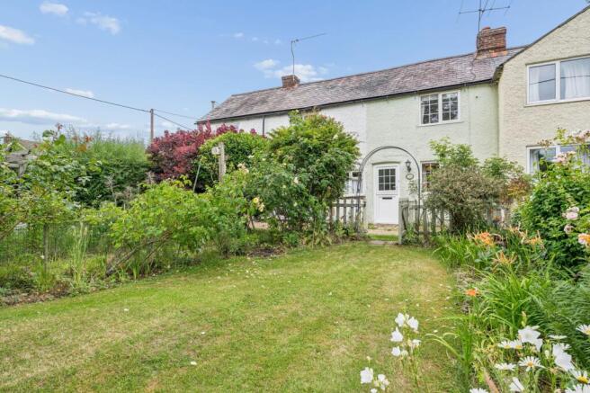 1 bed property, in The Glebe, £299,950