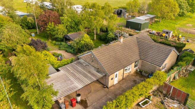 3 bed property, in College Road, £275,000