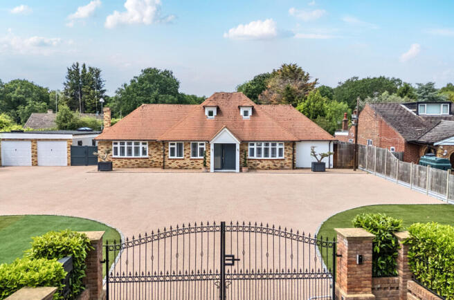 7 bed property, in Egham, £1,750,000
