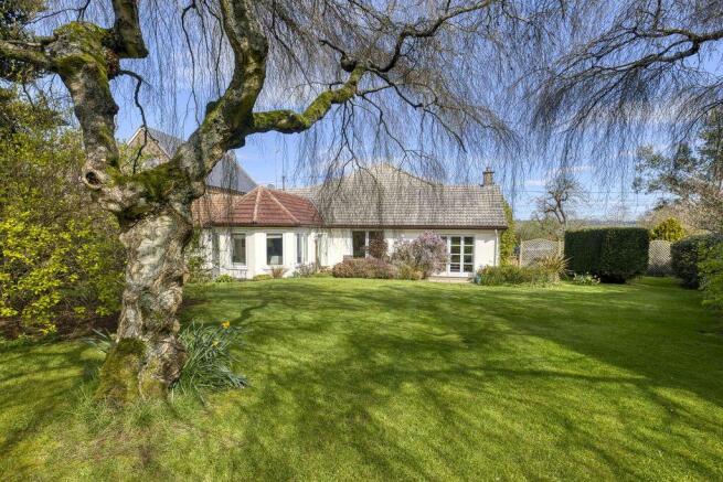 5 bed property, in Detached house with beautiful gardens in the Chew Valley, £1,100,000
