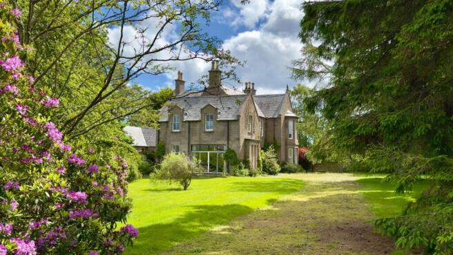 5 bed property, in Law of Craigo Farmhouse, £500,000
