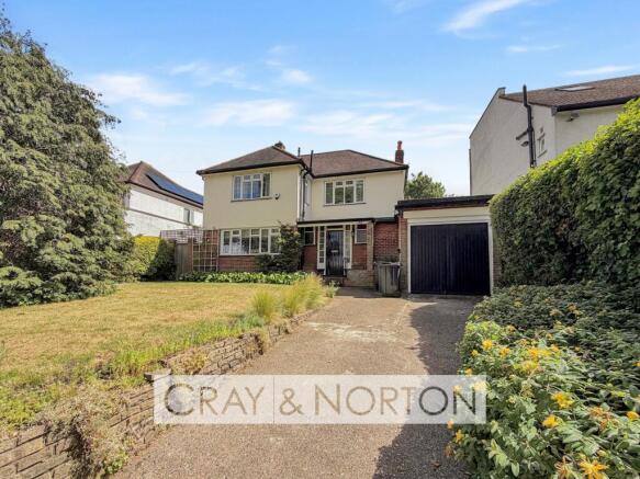 4 bed property, in Addiscombe Road, £775,000