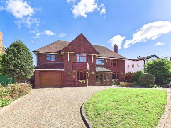 6 bed property, in The Friary, £1,175,000