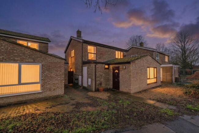 3 bed property, in Michigan Road, £400,000