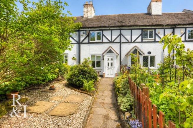 2 bed property, in 3 Ryecroft Cottages, £135,000