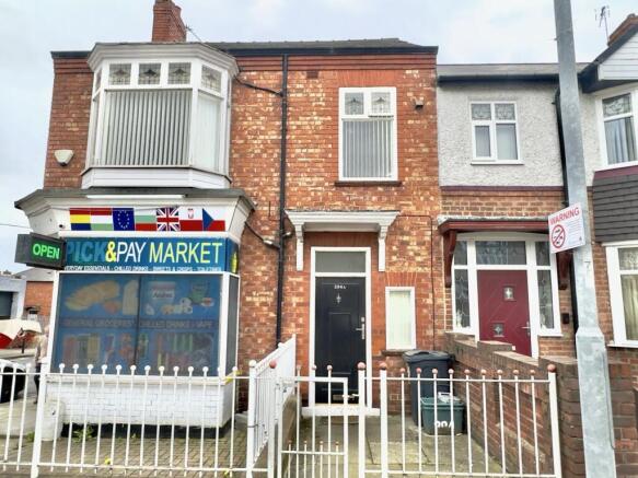 1 bed property, in North Road, £140,000