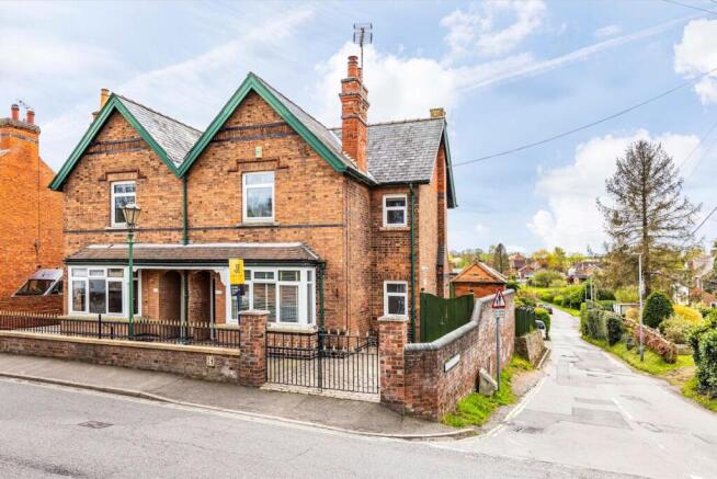 3 bed property, in Westgate, £399,000