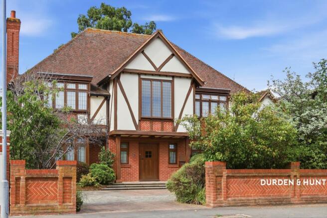 6 bed property, in Parkstone Avenue, £2,200,000