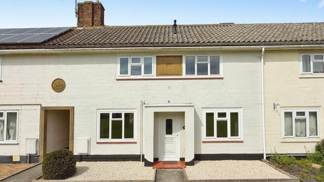 3 bed property, in Court Orchard, £238,000
