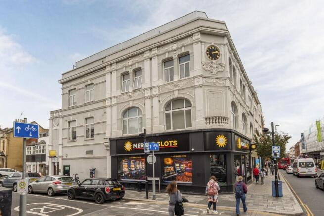 2 bed property, in Norroy Road, £615,000