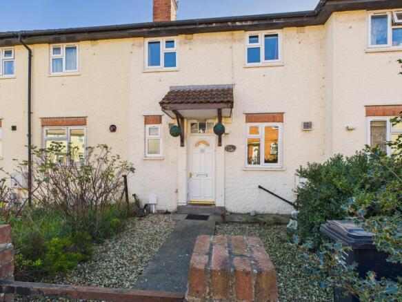 3 bed property, in Friarn Avenue, £185,000