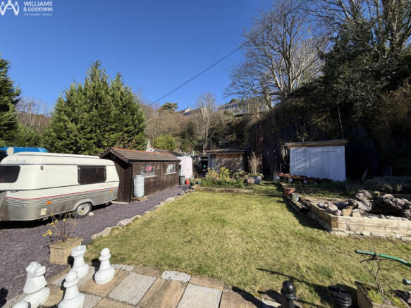 Studio, in Penrhyn Terrace, £125,000