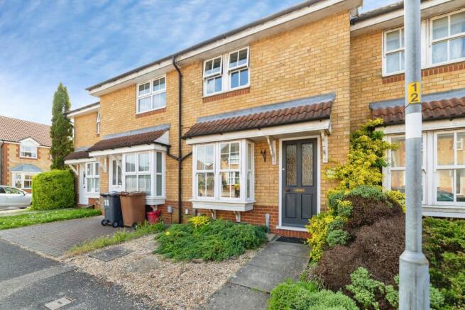 2 bed property, in Doncaster Close, £325,000