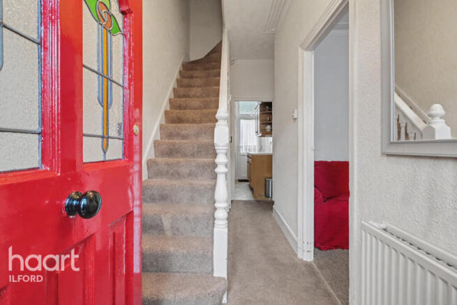 3 bed property, in Monteagle Avenue, £450,000